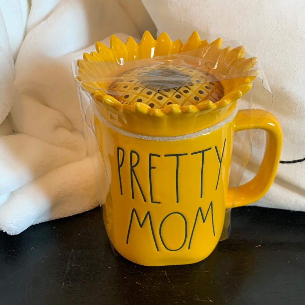 Rae Dunn Pretty Mom mug NWT 🌻!🌻